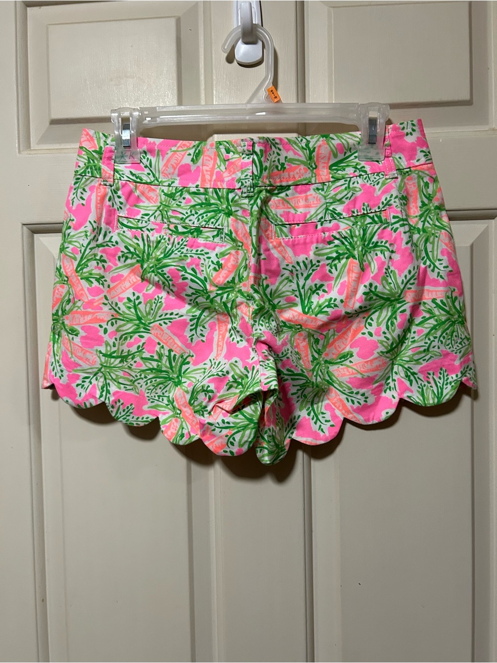 Lilly Pulitzer Pink & Green Tropical Scallop Hem Shorts - Picture 2 of 4